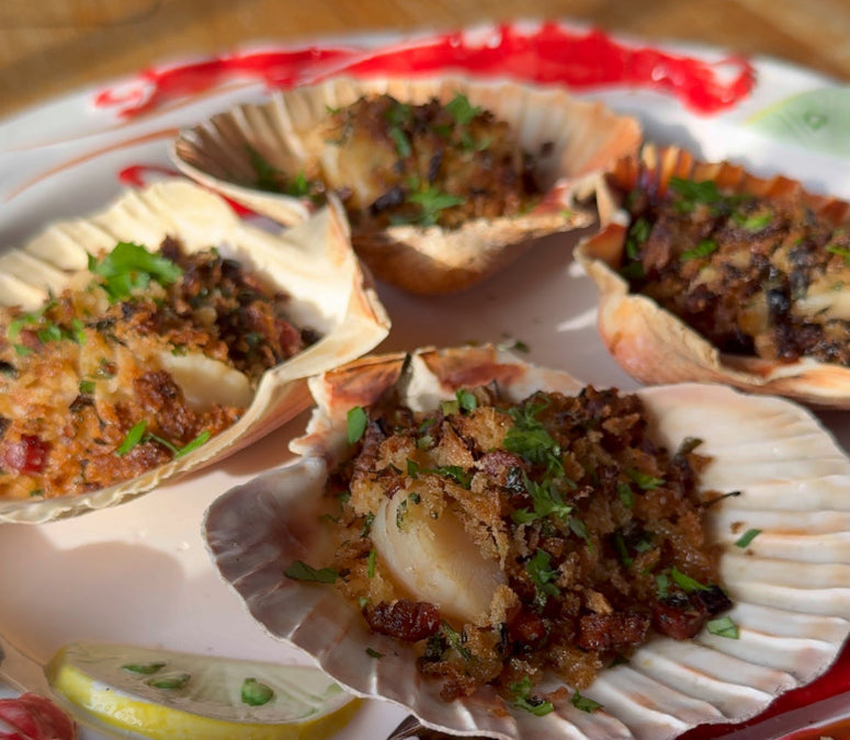 Grilled Christmas Scallops with Pancetta Crumbs